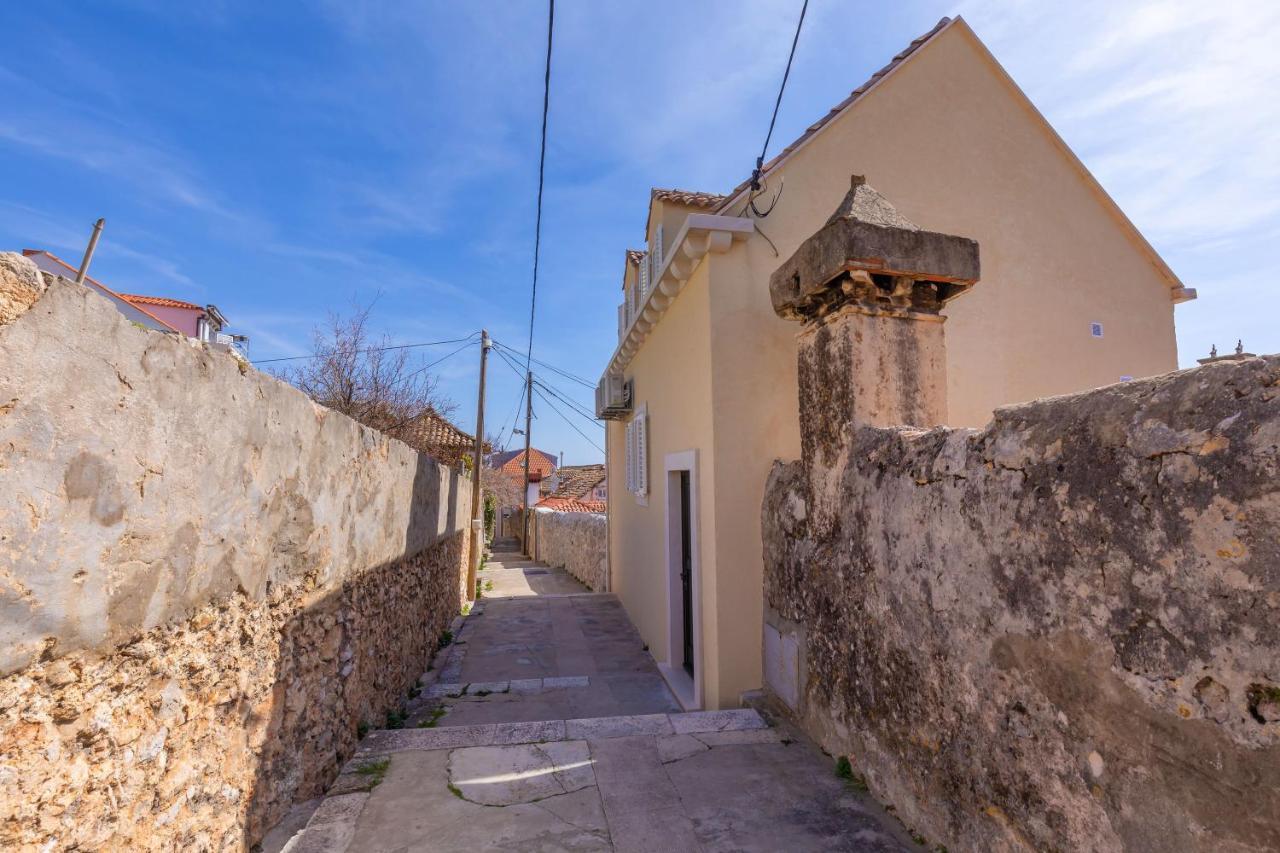 Stunning Holiday House In The Old Town By Irundo Дубровник Экстерьер фото